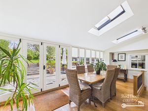 Dining Room- click for photo gallery
